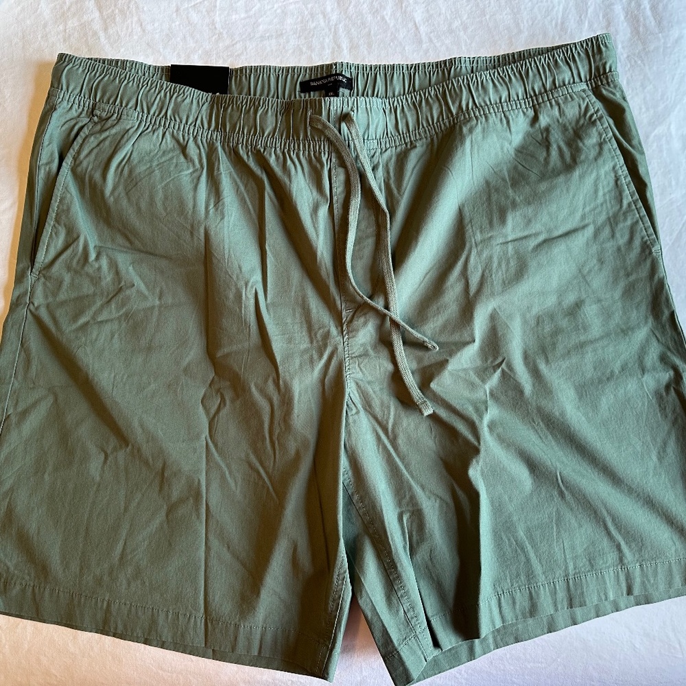 Banana Republic Deck Shorts - Size XXL - NWT